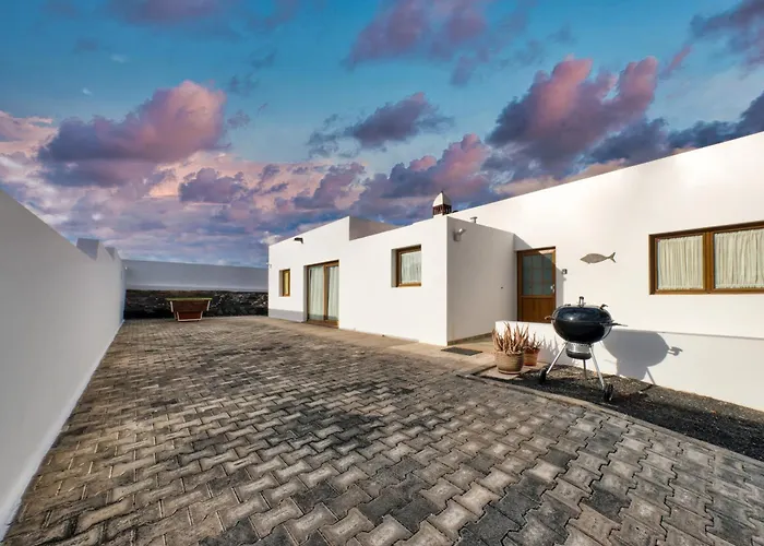 Feriehus Casa Iria - Private Pool And Bbq By Lanzarote