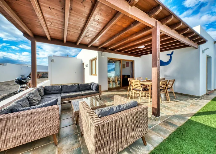 Feriehus Casa Iria - Private Pool And Bbq By Lanzarote Playa Blanca (Lanzarote)